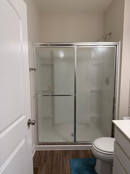 Building Photo - 10054 Viburnum Dr