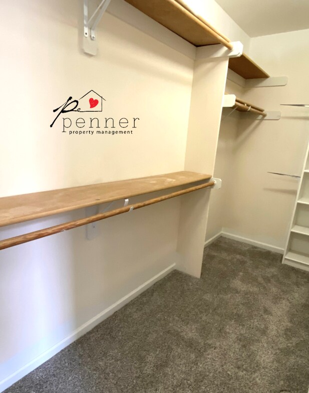 Building Photo - 2207 Cherokee Dr