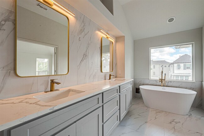 Building Photo - 2150 Stacy Knoll