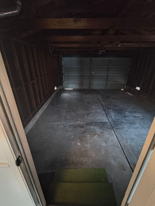 Building Photo - 3BED/2BATH Single Family Home Located in Desirable San Pablo, Ca. With Beautiful Ocean Front View!!