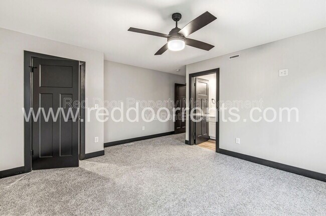 Building Photo - 416 Eastern Ave