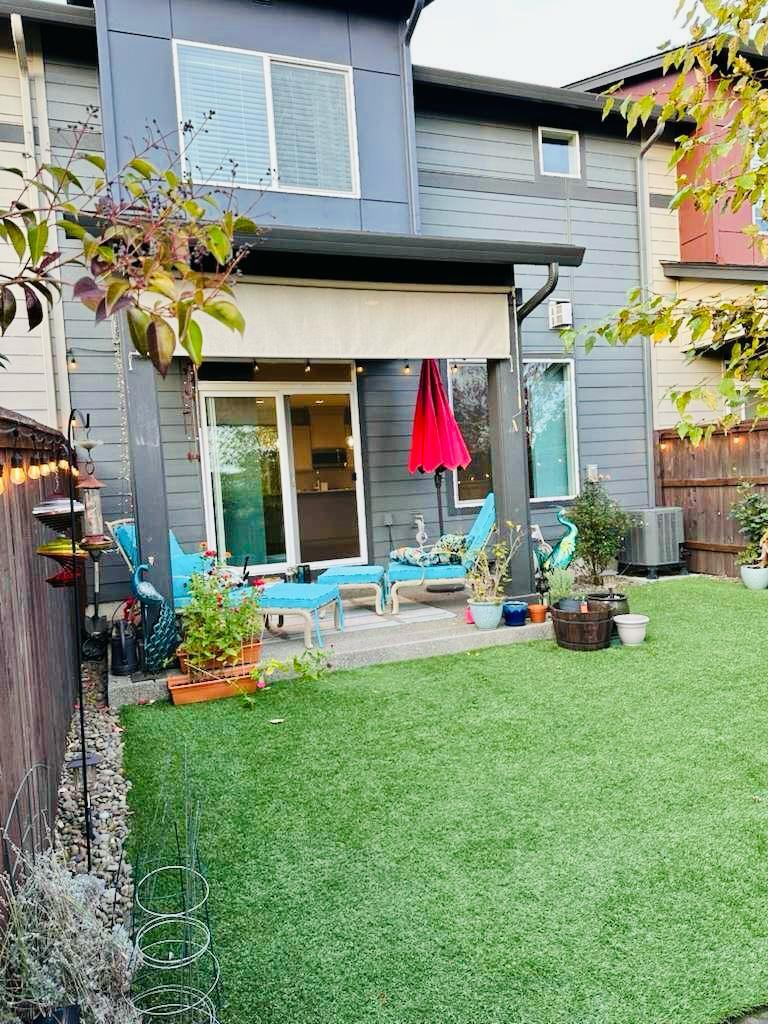 Building Photo - 11805 NE 108th St