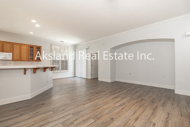 Building Photo - 611 Brookhurst Blvd