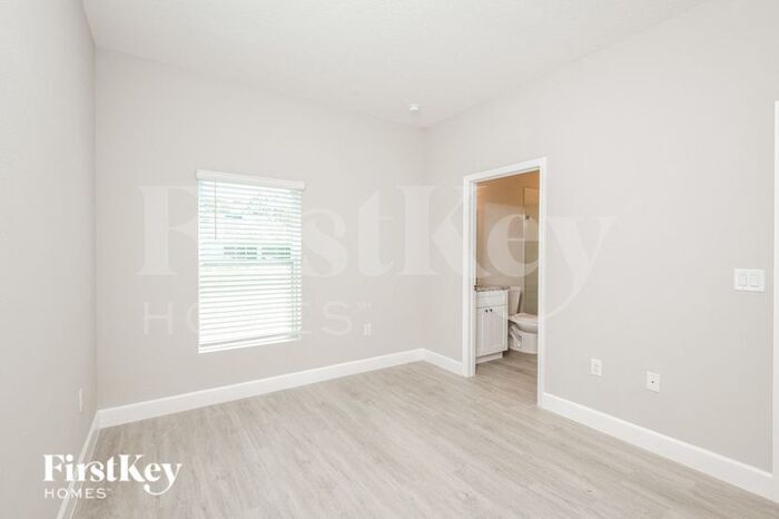 Building Photo - 1340 Cogan Dr