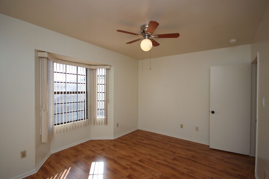 Building Photo - 74 S Meridith Ave