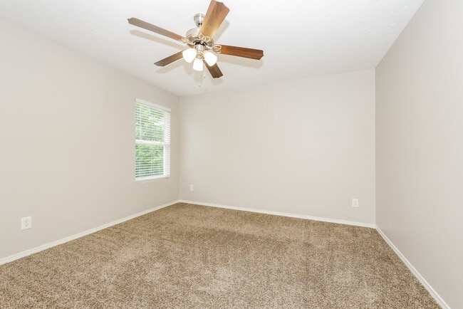 Building Photo - 5624 Dory Dr