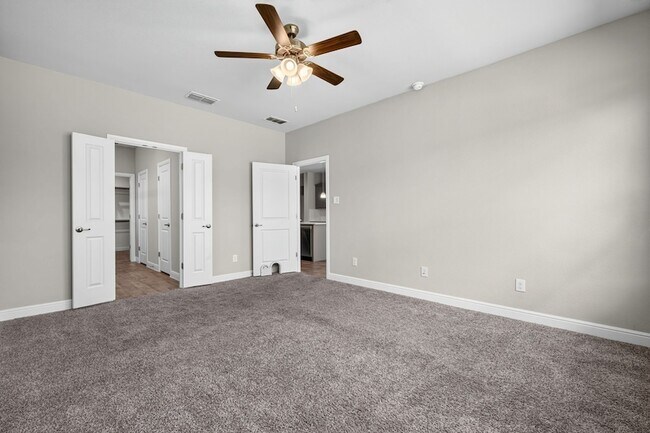 Building Photo - 841 Blackhorse Trl