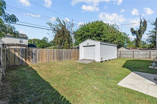 Building Photo - 8229 Gygax Rd