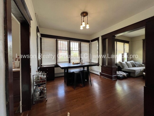 Building Photo - Beautiful House, Close to the Greenway and...
