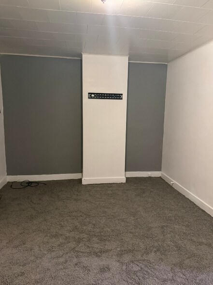 Building Photo - 17 Montier St