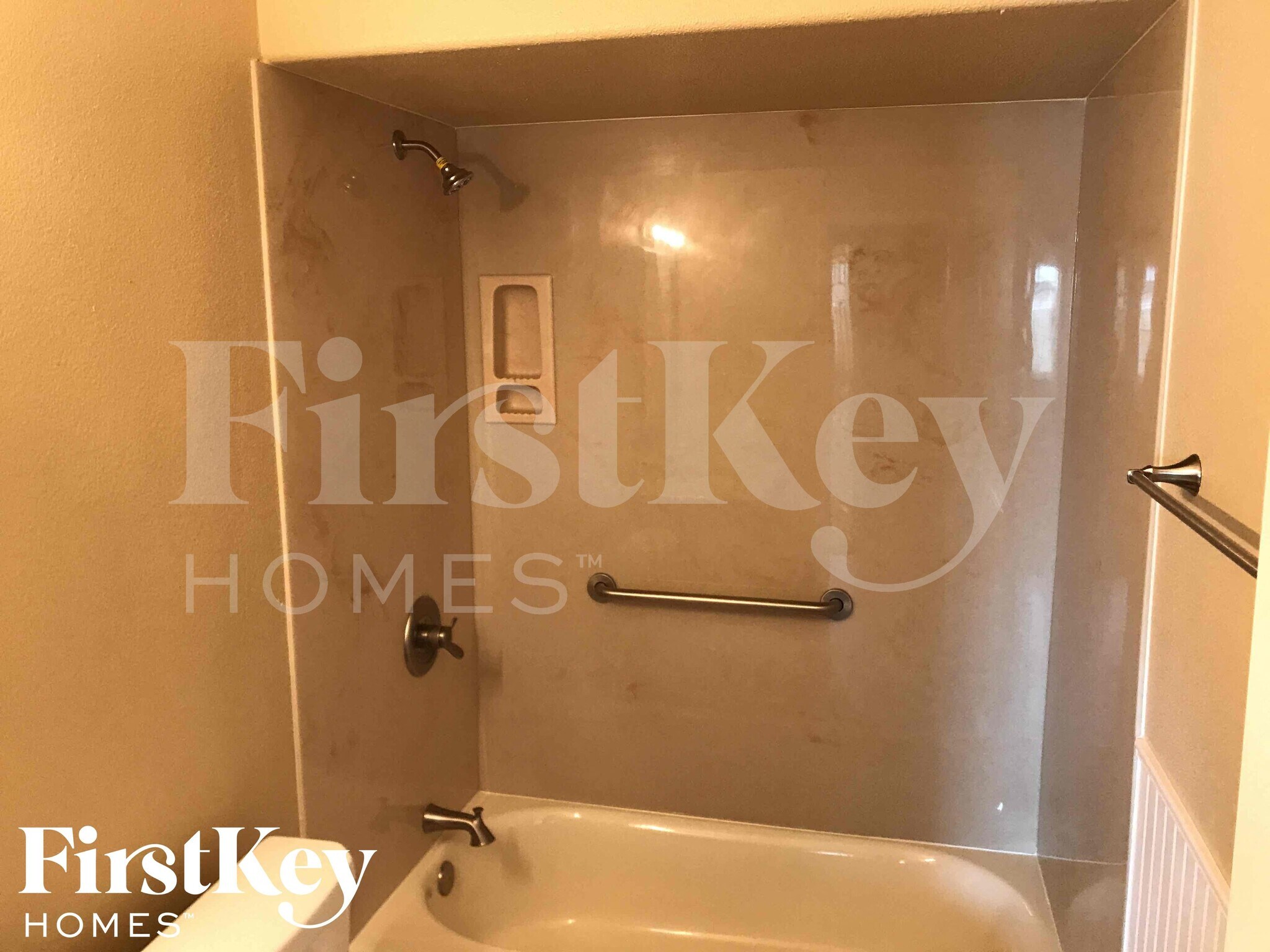 Building Photo - 4149 W Shangri La Rd