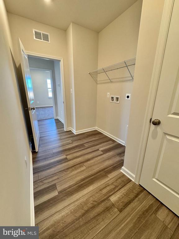 Building Photo - 19 Trout Lily Dr