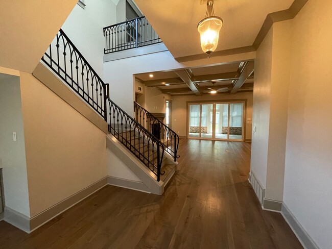 Building Photo - Lease this Absolutely Stunning Home Today ...