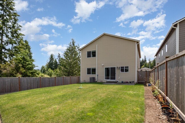 Building Photo - Charming 4-Bed | 2.5-Bath Home in Sultan $3,100 – Available August!