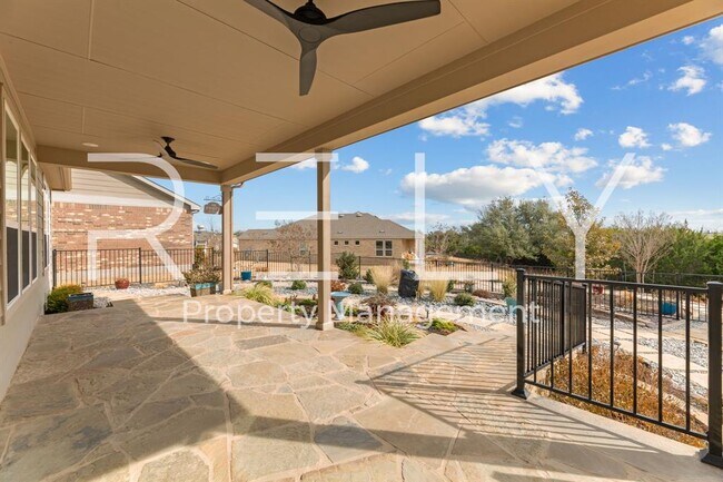 Building Photo - 603 Double Lp St