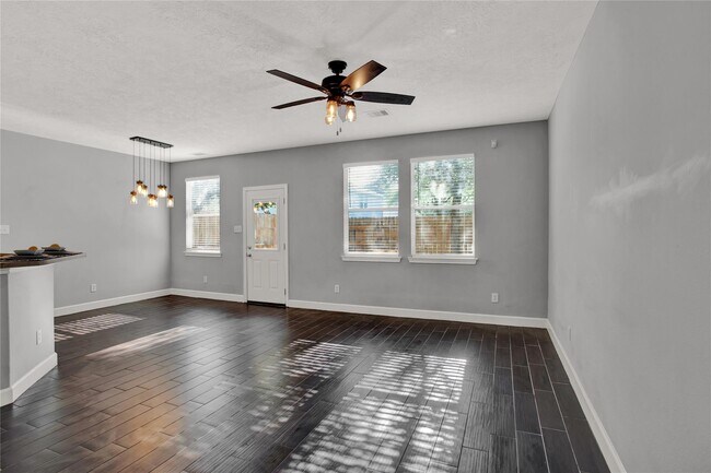 Building Photo - 326 Brandy Ridge Ln