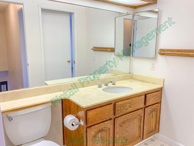 Building Photo - 357 W Rincon Ave