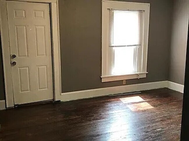 Building Photo - 237 Irisdale Pl