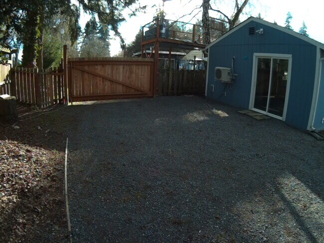 Building Photo - 15010 26th Ave NE