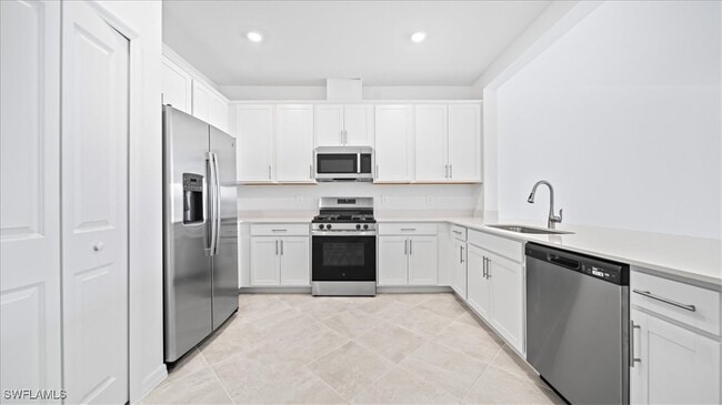 Building Photo - 14694 White Pearl Rd