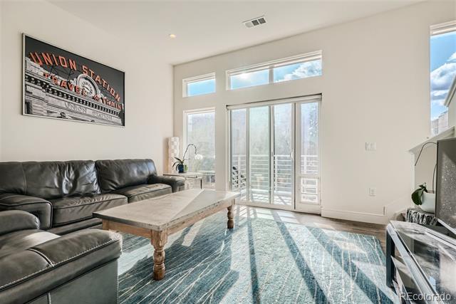 Building Photo - 2416 Eliot St