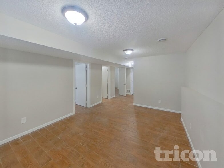 Building Photo - 3200 Jurdy Ct S