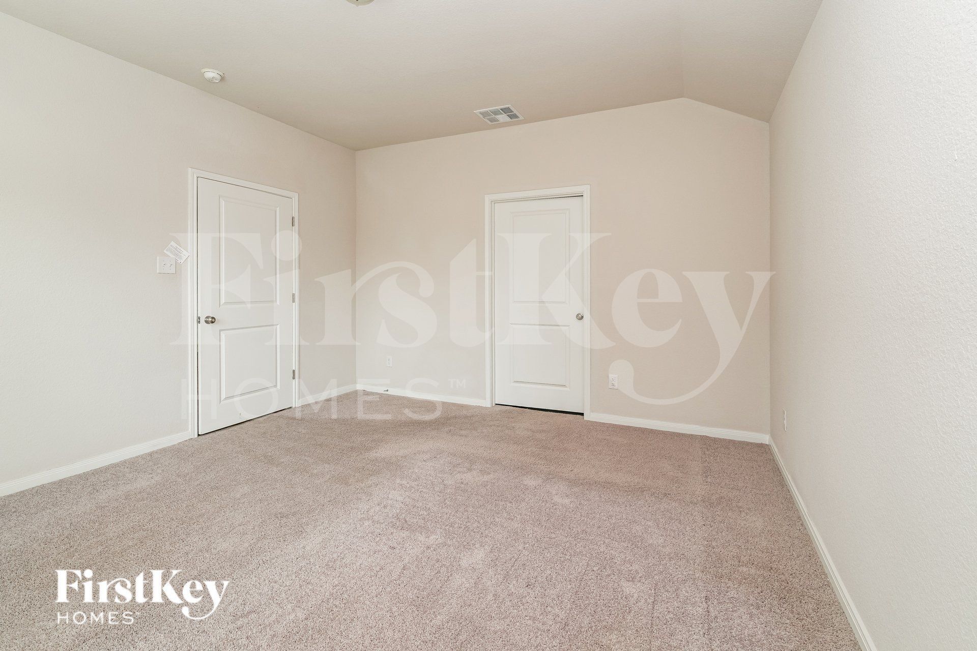 Building Photo - 17644 Cedar Crst Dr