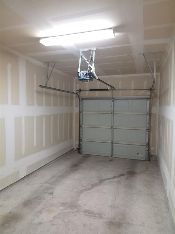 Building Photo - 1701 S Bell Blvd