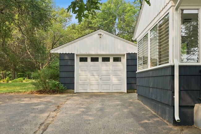 Building Photo - 67 Cutts Rd