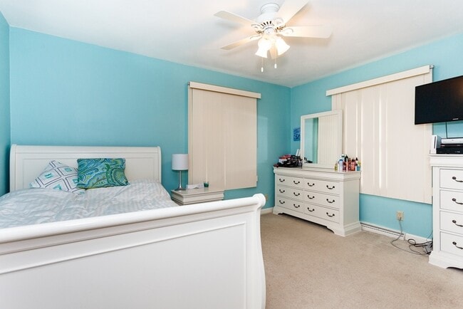 Building Photo - 3617 Hermitage Dr