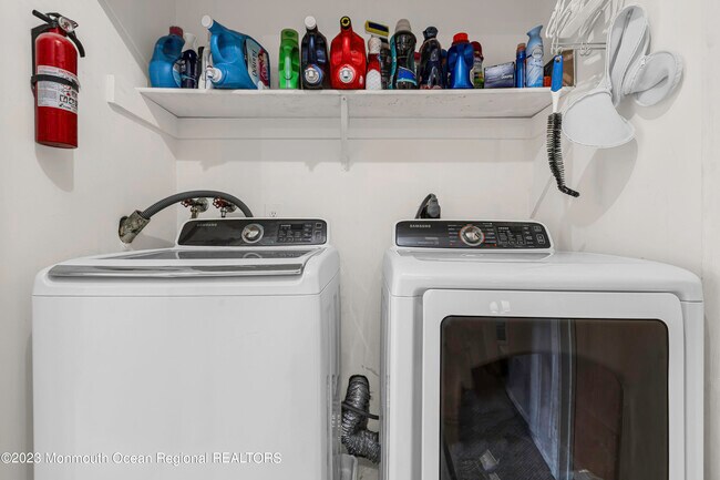 Building Photo - 47 Mizzen Dr