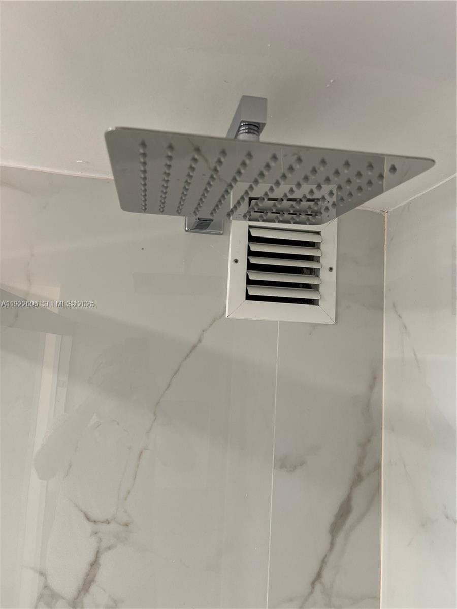 Building Photo - 325 Ocean Dr