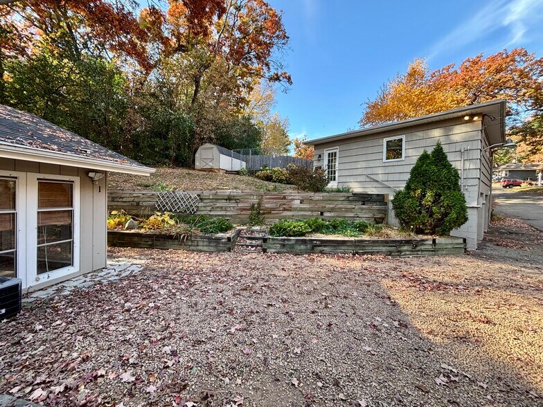 Sunporch View - 12928 Excelsior Blvd