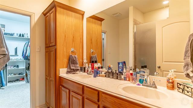 Building Photo - 2231 Cobblestone Ct