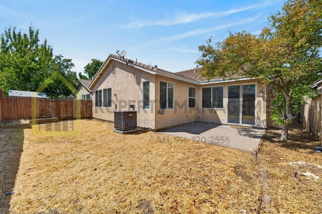 Building Photo - Spacious 3-Bed, 2-Bath Retreat on Charm Way