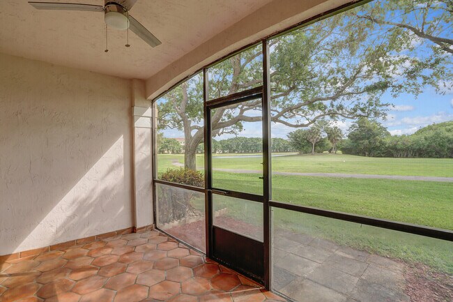 Building Photo - 401 SW 158th Terrace