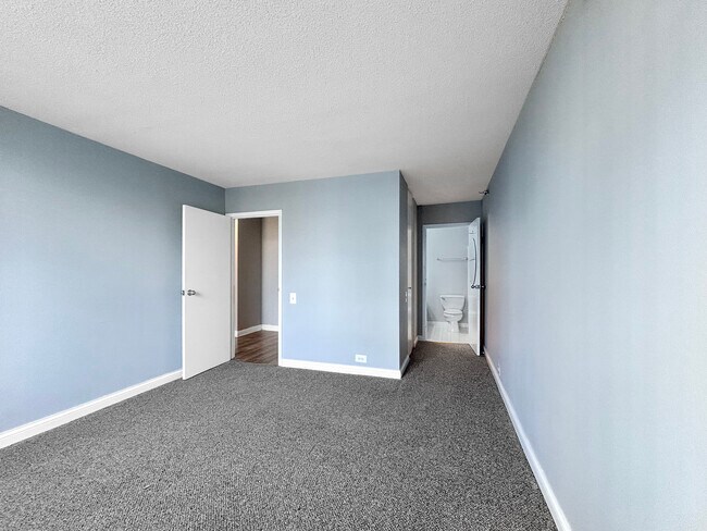 Building Photo - 474 N Lake Shore Dr
