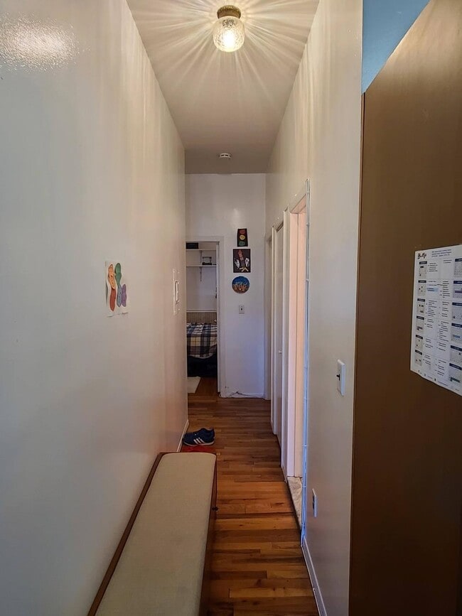 Building Photo - 308 9th St