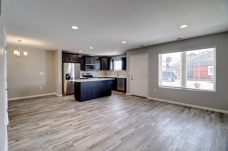 Building Photo - 3338 6th Way E
