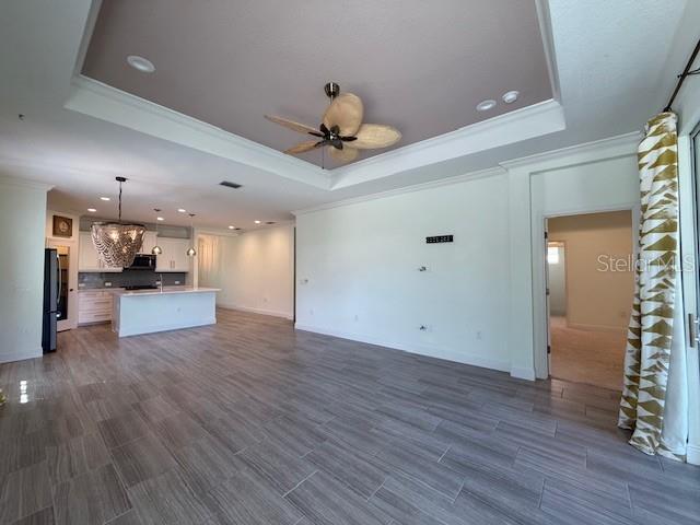 Building Photo - 16966 Rosedown Glen