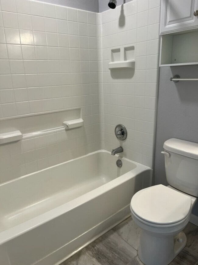 Building Photo - Park Place