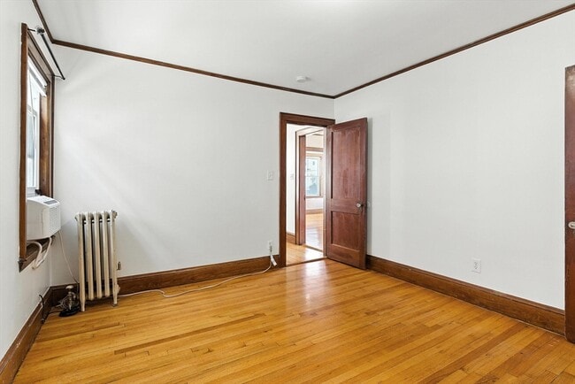 Building Photo - 29 Arbroth St