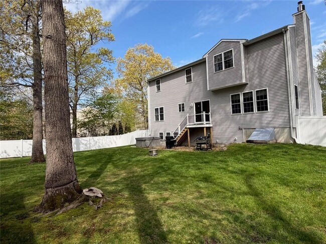 Building Photo - 23 Beechwood Hollow