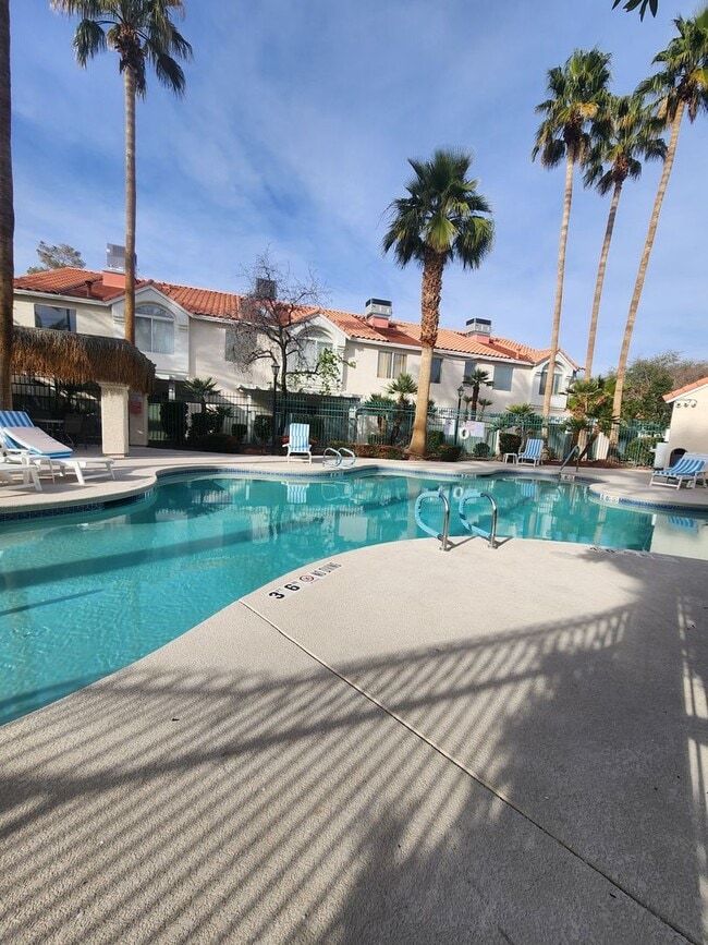 Building Photo - 5264 Island Chain Rd