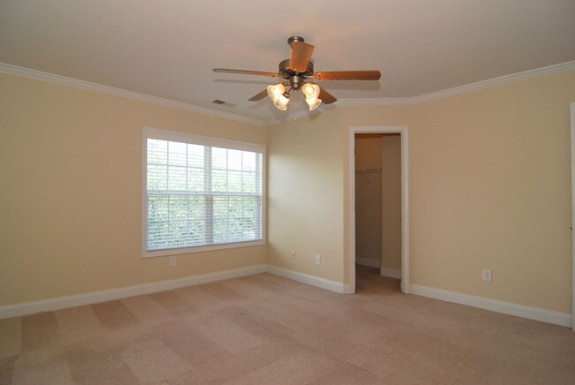Building Photo - 2 Bedroom, 2.5 Bath in Hampton Forest - Av...