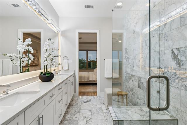 Building Photo - 4965 Blaynes View Dr