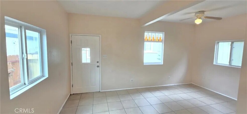Building Photo - 1060 Cherry Ave