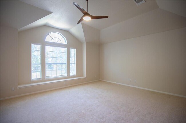 Building Photo - 9920 Spicewood Mesa