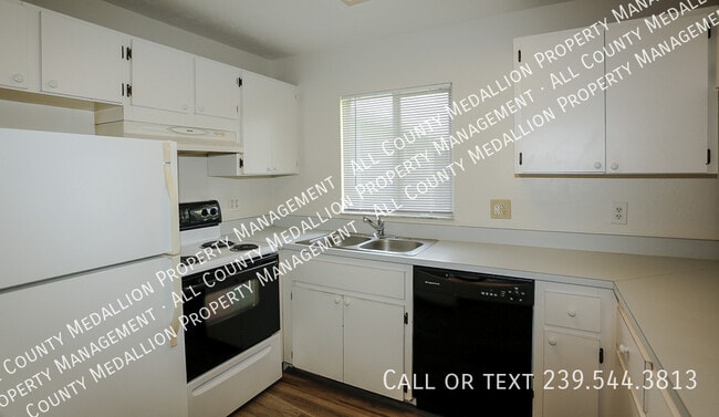 Building Photo - 8061 Country Rd
