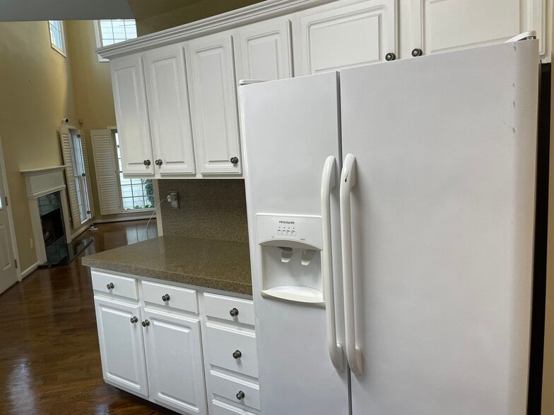 Building Photo - 3746 Summer Rose Dr